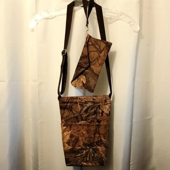 New Travel Sling Crossbody Bag Travel Purse Carryall Wallet Set Brown Camo Leaf - Picture 1 of 16